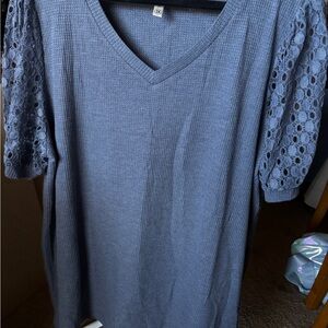 Chic Lace Sleeve Women's Blouse in Soft Blue